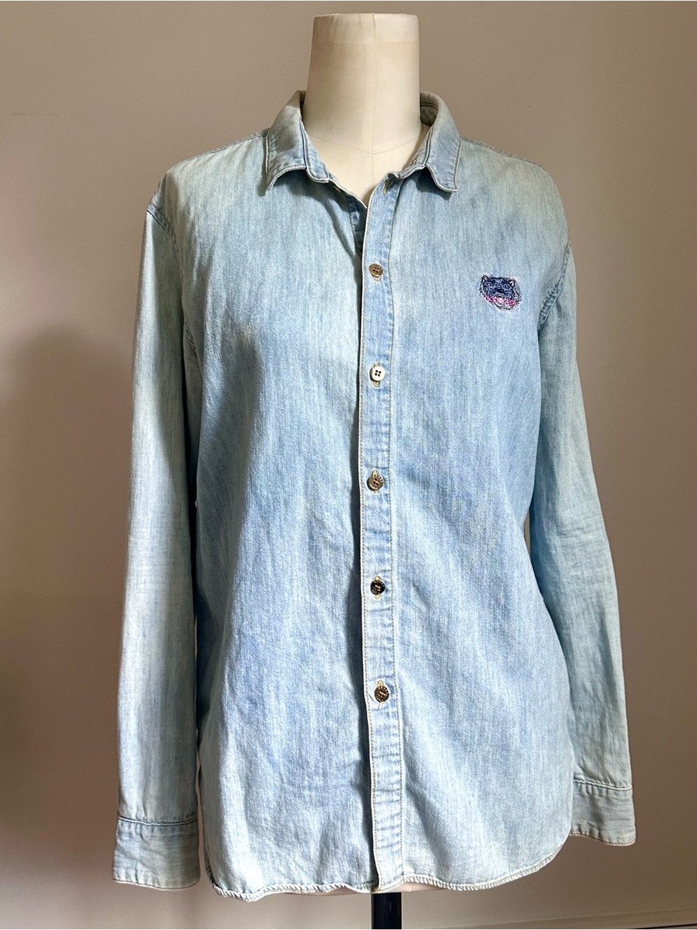 Kenzo Paris Washed Light Denim Button Down 36 XS Embroidered Tiger Chambray